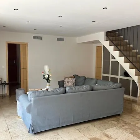 D'exception Avec Piscine Privee - La Crau - 8 Pers. - Fr-1-826-19 Holiday home *